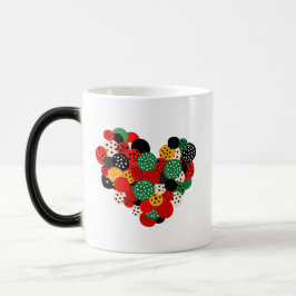 Herzdesign-Tasse: Eine Touch der Liebe in jeder Se Verwandlungstasse