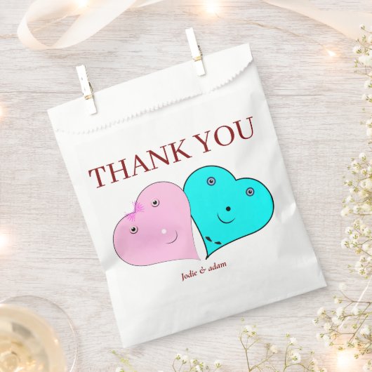 HERZEN GESCHENKTÜTCHEN (Ausgeschnitten)