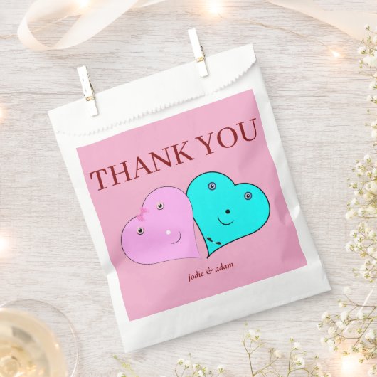 HERZEN GESCHENKTÜTCHEN (Ausgeschnitten)