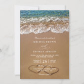 Herzen im Sand Sommerstrand QR-Code-Hochzeit Einladung (Vorderseite)