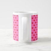 Herzen im Überfluss, rote Herzen auf Rosa, Jumbo-Tasse (Rückseite)