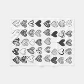 Herzen in Schwarz-Weiß Fleecedecke (Vorderseite (Horizontal))