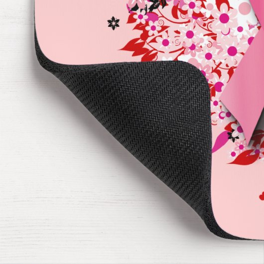 HERZEN, SCHMETTERLINGE UND ROSA BAND MOUSEPAD (Ecke)