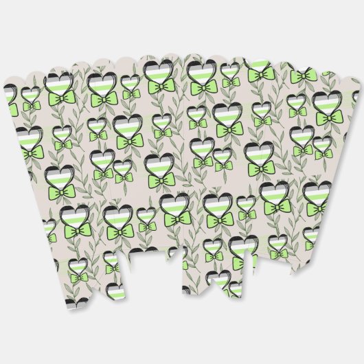 HERZEN UND BLÄTTER GESCHENKSCHACHTEL (Ungeklappt)