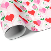 Herzen und Blumen auf Diamant-Valentin Geschenkpapier (Rolleneckpunkt)