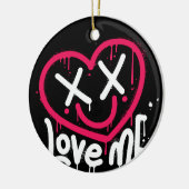 Herzfigur mit toten Augen und Lächeln gesprüht Keramik Ornament (Links)