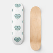 Herzfloralmuster Skateboard (Vorderseite)