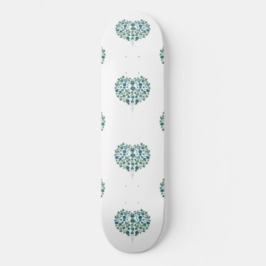 Herzfloralmuster Skateboard (Vorderseite)