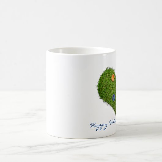 Herzförmige Rasen-Blume Schmetterling Kaffeetasse (Mittel)