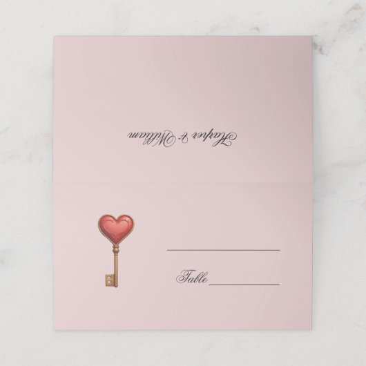 Herzförmige, rosa Platzkarte (Außenseite Aufgefaltet)