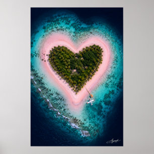 Herzförmige rosa Sandinsel Satellitenansicht Poster