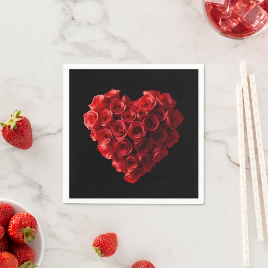 Herzförmige rote Rosen-Hochzeit- Serviette (Beispiel)