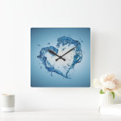 Herzförmige Wasserablagerungen Quadratische Wanduhr (Zuhause)