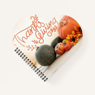 Herzförmiges Spiralnotizblock Notizblock