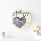 Herzgeformtes Liebe Schloss an einem Seil befestig Große Wanduhr (Zuhause)