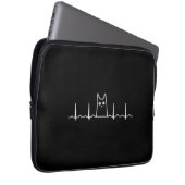 Herzgeschenk für Schwarze Katzen Laptopschutzhülle (Vorne Rechts)