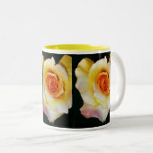 Herzgestalteter Rose-Cup Zweifarbige Tasse (VorderseiteRechts)