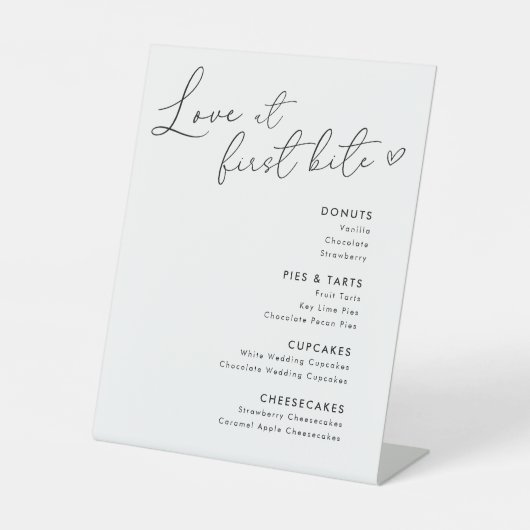 Herzkalligraphie-Liebe auf der ersten Bite Dessert Sockelschild (Vorderseite)