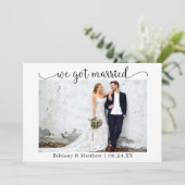 Herzkalligraphie Wir Got Verheiratete Foto Hochzei Ankündigung (Stehend Vorderseite)