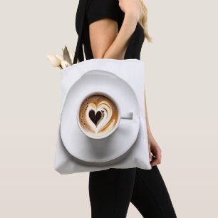Herzkappuccino im White Coffee Cup Tasche