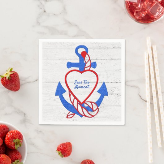 Herzklopfen auf weißem Holz Serviette (Beispiel)