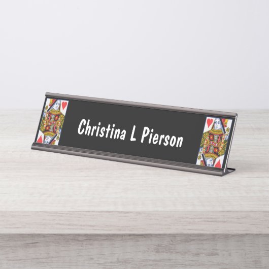 Herzkönigin Verzierte Spielkarte auf schwarz Schreibtischnamensplakette (Vorderseite )