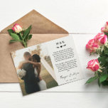 Herzlich willkommen bei der gedruckten Botschaft Dankeskarte<br><div class="desc">Mit Monogramm Hochzeit Dankeschön-Karte gedruckt mit zwei Ihrer Hochzeitskartons, ein kleineres auf der einen und ein größeres auf der anderen Seite. Ein Dankeschön und Ihr Hochzeitstermin in schwarzem Text auf weißem Hintergrund mit Ihren Namen in einem modernen Signaturskript gedruckt. Ihre Initialen über einem Herz und Grünteilen. White Foto Hochzeit danke...</div>