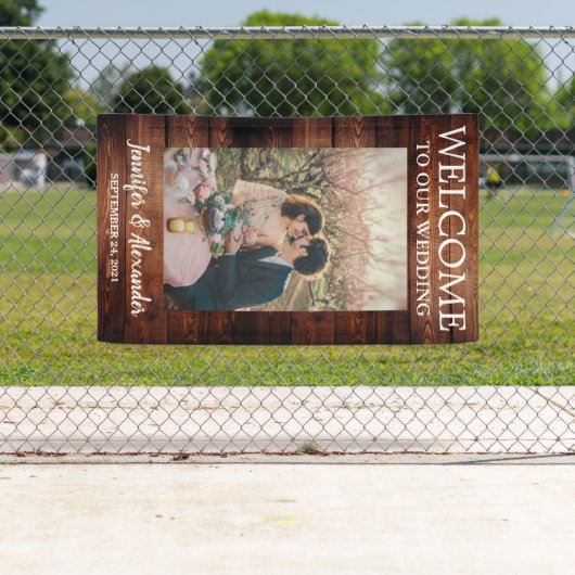 Herzlich willkommen bei unserer Hochzeitsfeier mit Banner (Insitu)