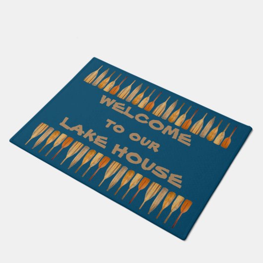 Herzlich willkommen in unserem Seehaus mit Holzbar Fußmatte (Schrägansicht)
