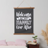 Herzlich willkommen zu unserem glücklichen aller Z Wandteppich Mit Holzrahmen (Schlafzimmer)