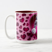 Herzliche Sips: Liebe in einer WM-Valentinin-Tasse Zweifarbige Tasse (Links)