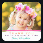 Herzlichen Dank, Foto Geburtstagskleber Quadratischer Aufkleber<br><div class="desc">Diese farbenfrohen Dankeschön-Aufkleber sind perfekt zum Geburtstag oder zu jedem anderen besondere Anlass geeignet. Verwenden Sie sie für Gaumenmarken,  Umschlag Aufkleber,  Kuchentoppers und mehr! Textfarben können an jede gewünschte Farbe angepasst werden. Ersetzen Sie das Template-Foto vor dem Kauf.</div>