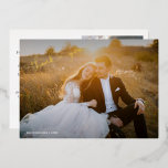 Herzlichen Dank Ihnen Gold Calligraphie 2 Foto Foi Folien Feiertagskarte<br><div class="desc">Ihr Hochzeitstag war perfekt, und Ihre Gäste waren ein großer Teil davon. Wie kann man besser "Danke" sagen als mit einer Karte, die mit einer herzlich verzierten echten Goldfolie verziert ist "Danke!"? Diese schöne Dankeschön-Karte ist der perfekte Weg, um Freunden, Familie oder Hochzeitsgästen Ihre Wertschätzung zu zeigen. Mit einer wunderschönen...</div>