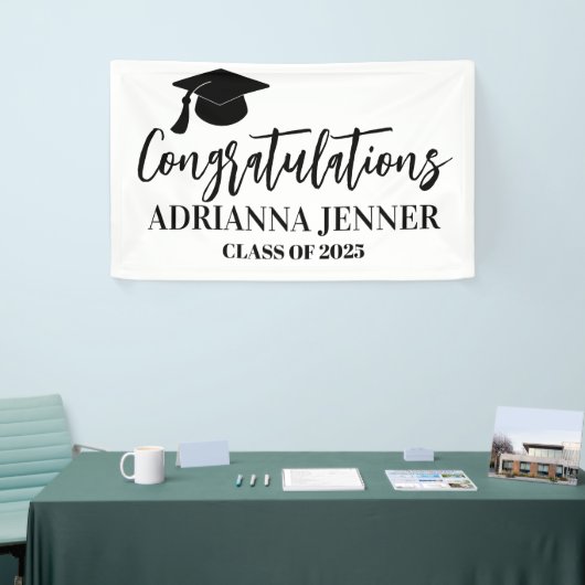 Herzlichen Glückwunsch Graduate Simple Modern Scri Banner (Messeveranstaltung)