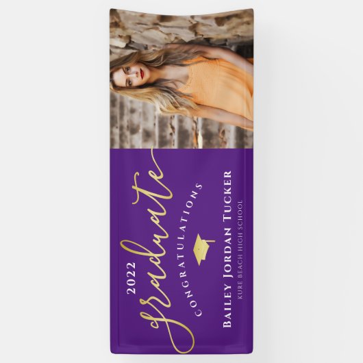 Herzlichen Glückwunsch Script Lila Foto Abschluss Banner (Vertikal)