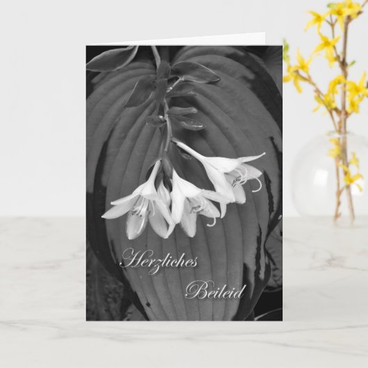Herzliches Beileid, deutsches Beileid, Hostas Karte (Gelbe Blume)