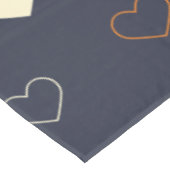 Herzmuster in Orange und Creme Tischdecke (Schrägansicht)