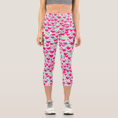 Herzmuster und grüne Blätter Capri Leggings (Vorderseite)