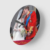 Herzog und Herzogin von Cambridge Royal Wedding Runde Wanduhr (Winkel)