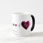 Herzschlag der Liebe - Moderne Herzschlagkunst Verwandlungstasse (VorderseiteRechts)