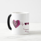 Herzschlag der Liebe - Moderne Herzschlagkunst Verwandlungstasse (Vorderseite Links)