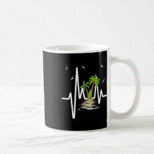Herzschlag mit tropischen Palmen Strandinsel Su Kaffeetasse