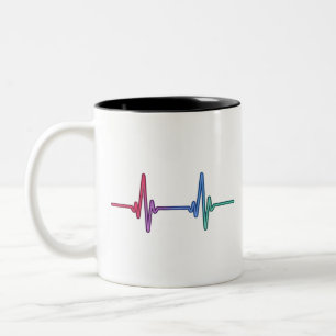 Herzschlag Regenbogen Stolz LGBTQ Verbündeter  Zweifarbige Tasse