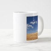 Heu-Ballen auf Feld Jumbo-Tasse (Vorderseite Rechts)