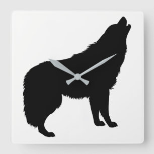 Heulende Wolfssilhouette Quadratische Wanduhr