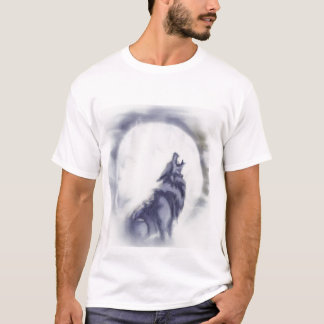 Heulender Wolf im Mondlicht T-Shirt