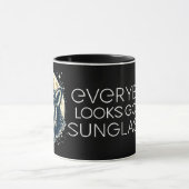 Heulender Wolf mit Sonnenbrille – ELGIS Tasse (Zentrum)