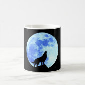 Heulenwolf am Vollmond 11 Unze-Tasse Kaffeetasse (Mittel)
