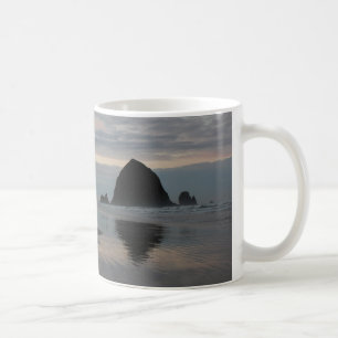 Heuschober-Felsen am Kanonen-Strand Kaffeetasse