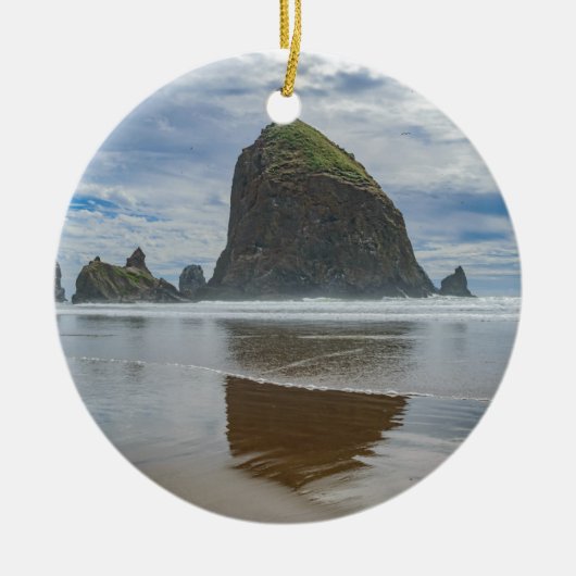 Heuschober-Felsen, Kanonen-Strand, Oregon Keramikornament (Vorne)